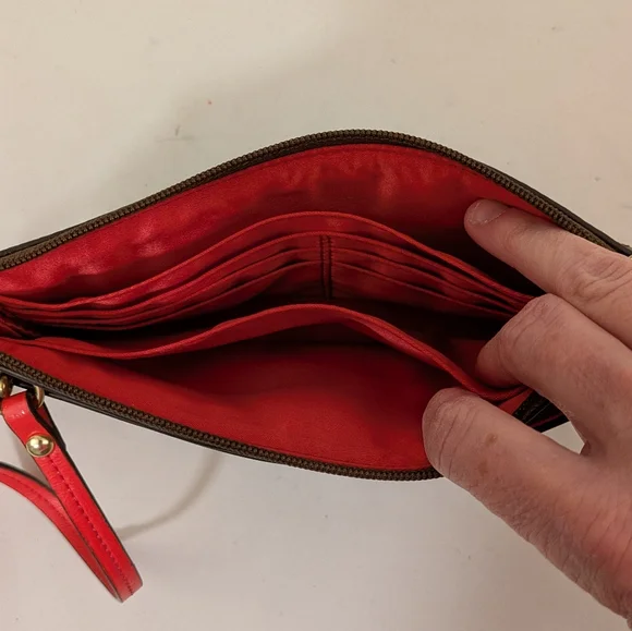 Coach Clutch w/Wrist Strap - Picture 5 of 8